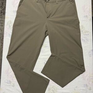 lululemon athletica Men's Chino Pants — Olive